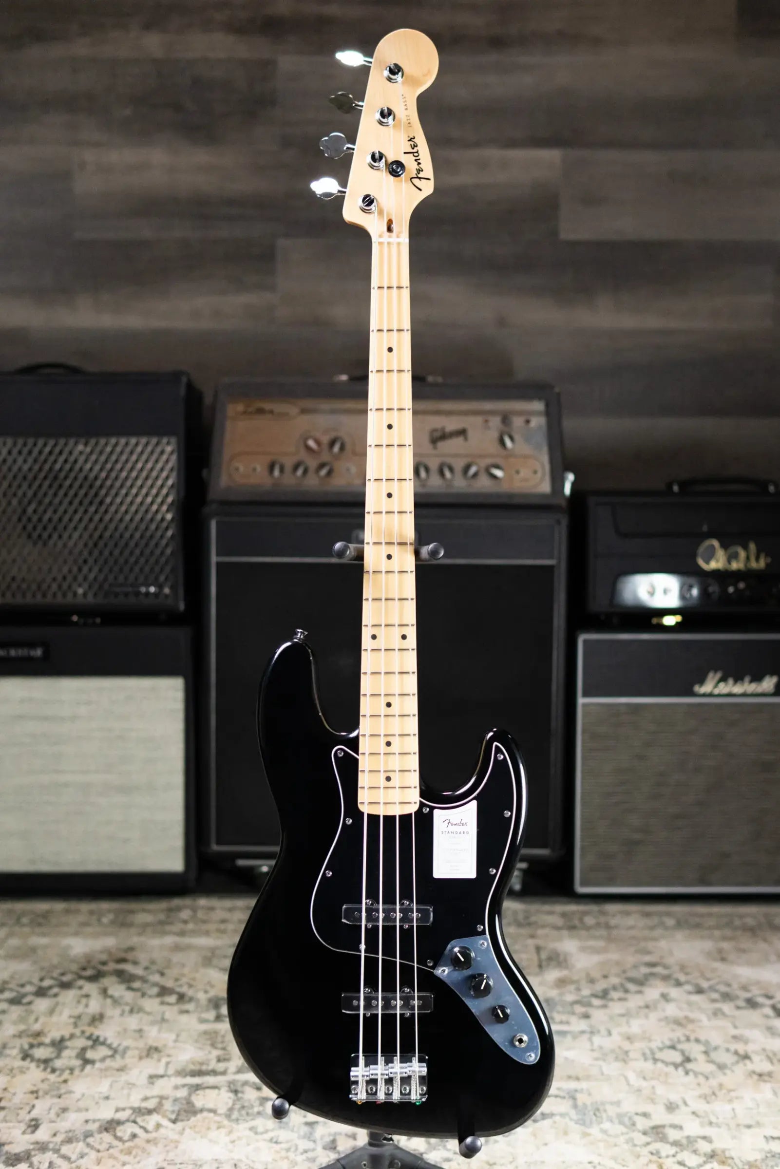 Fender Standard Jazz Bass - Black