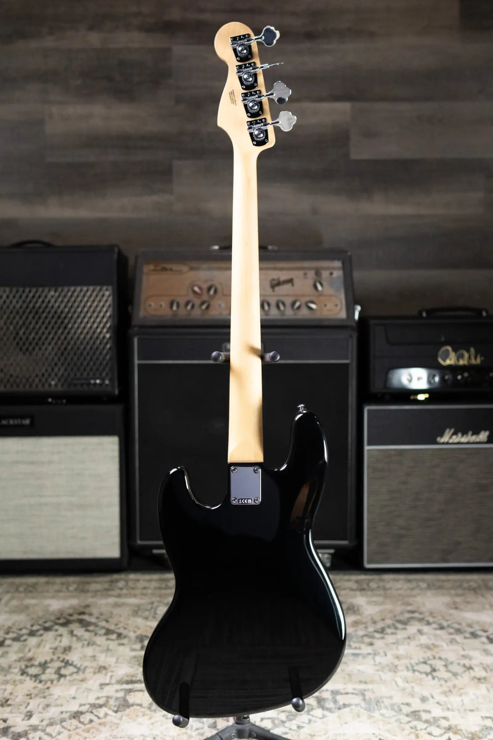 Fender Standard Jazz Bass - Black