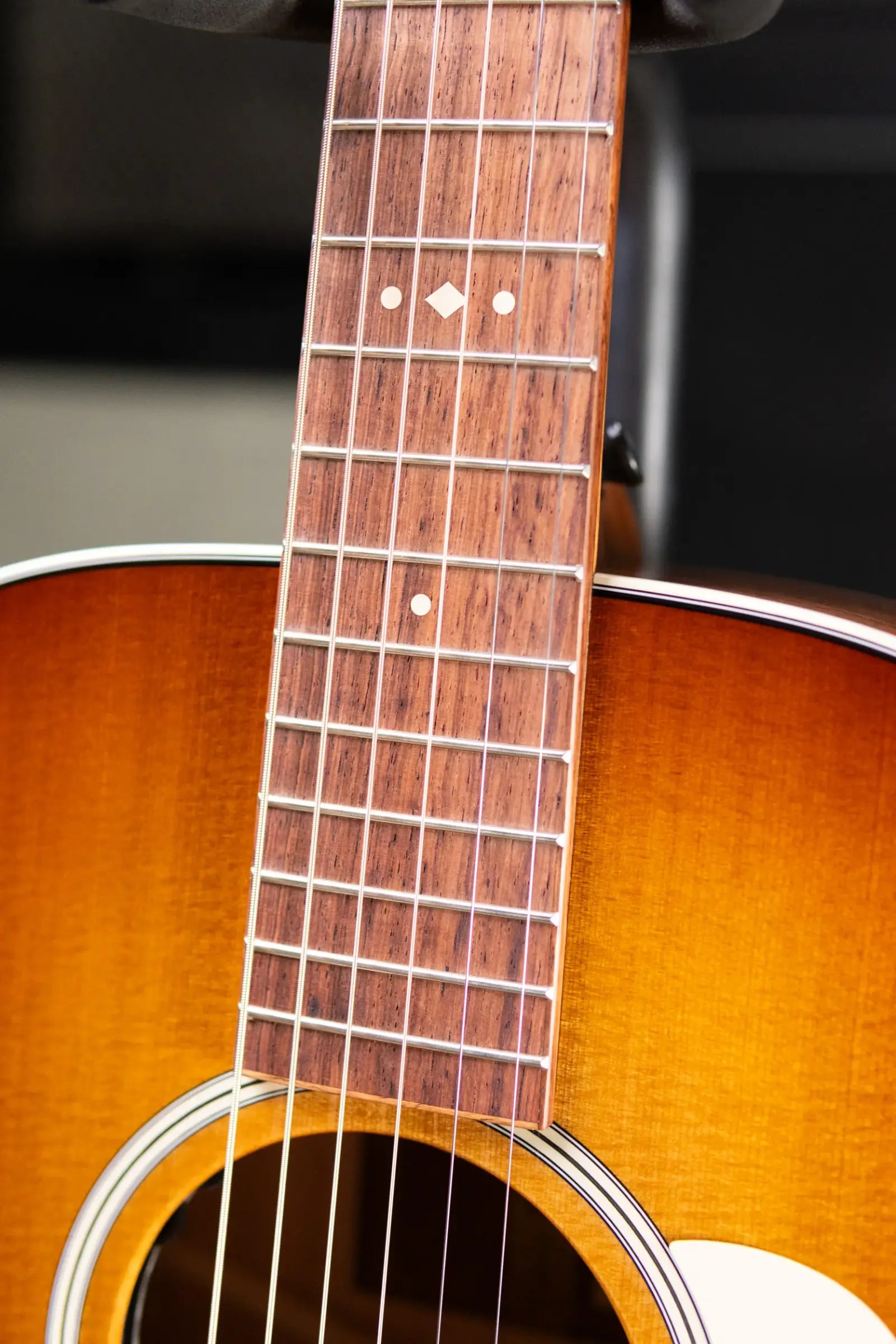 Taylor Ben Harper Signature Gold Label 512e SE Grand Concert Acoustic/Electric Guitar - Sunburst Top with Hardshell Case
