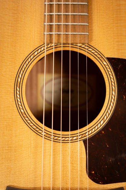 Taylor Academy 12e Grand Concert Acoustic/Electric Guitar with Gig Bag - Factory Demo