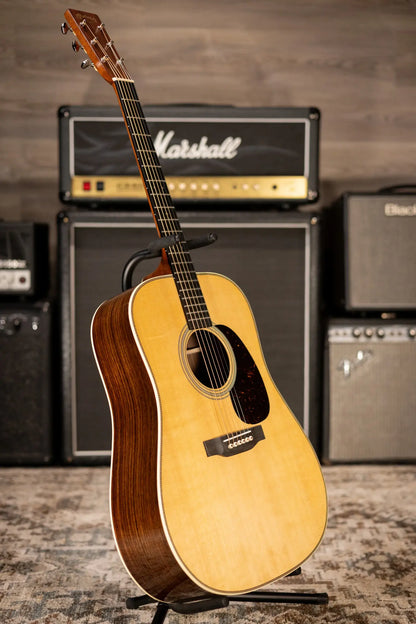 Martin Super HD-28 Dreadnought Acoustic Guitar with Hardshell Case