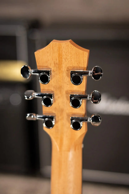 Taylor BT1 Baby Taylor Acoustic Guitar with Gig Bag