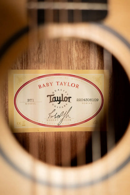 Taylor BT1 Baby Taylor Acoustic Guitar with Gig Bag