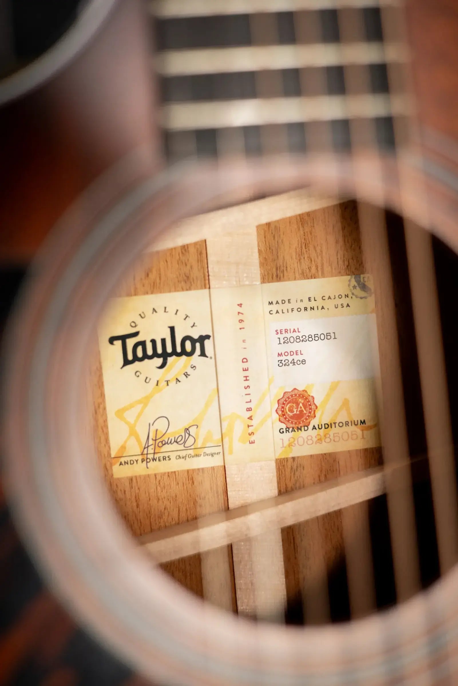 Taylor 324ce Left-Hand Grand Auditorium Acoustic/Electric Guitar - Shaded Edge Burst with Hardshell Case