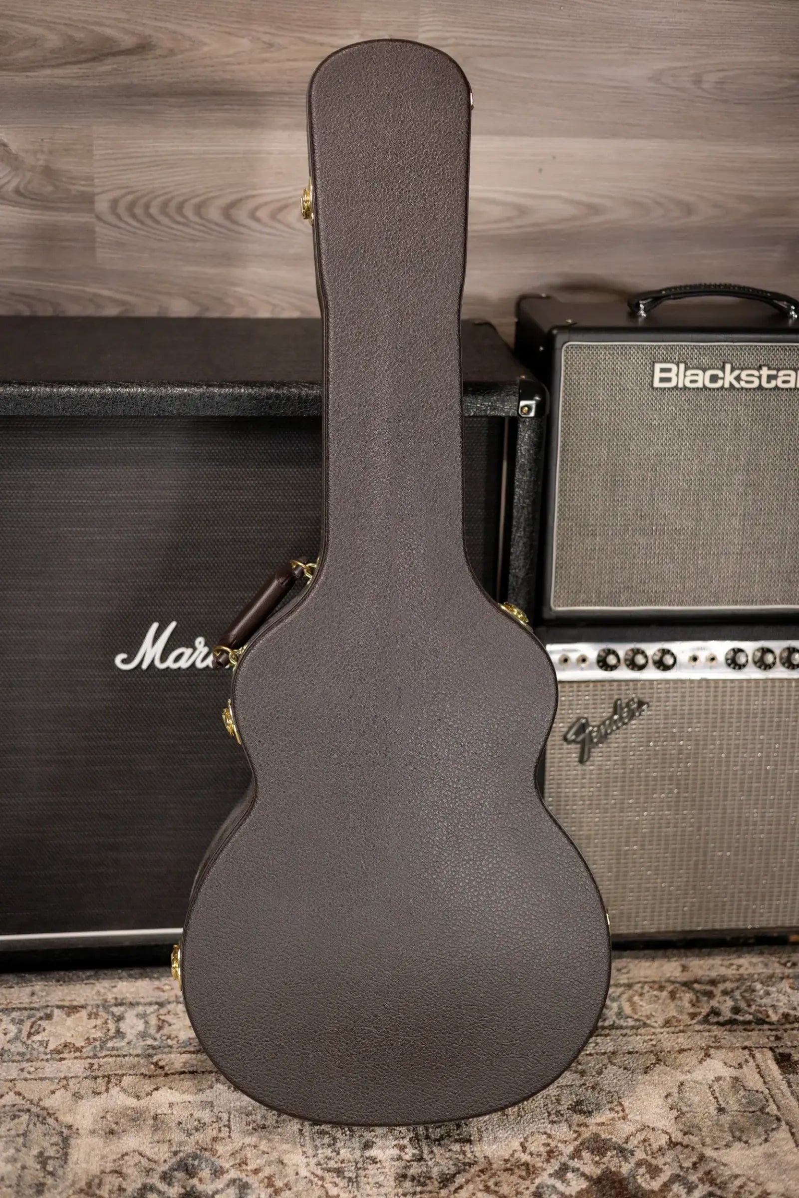 Taylor 324ce Left-Hand Grand Auditorium Acoustic/Electric Guitar - Shaded Edge Burst with Hardshell Case