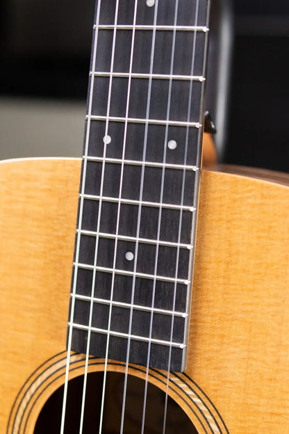 Taylor Academy 12e-N Nylon Grand Concert Acoustic/Electric Guitar with Gig Bag