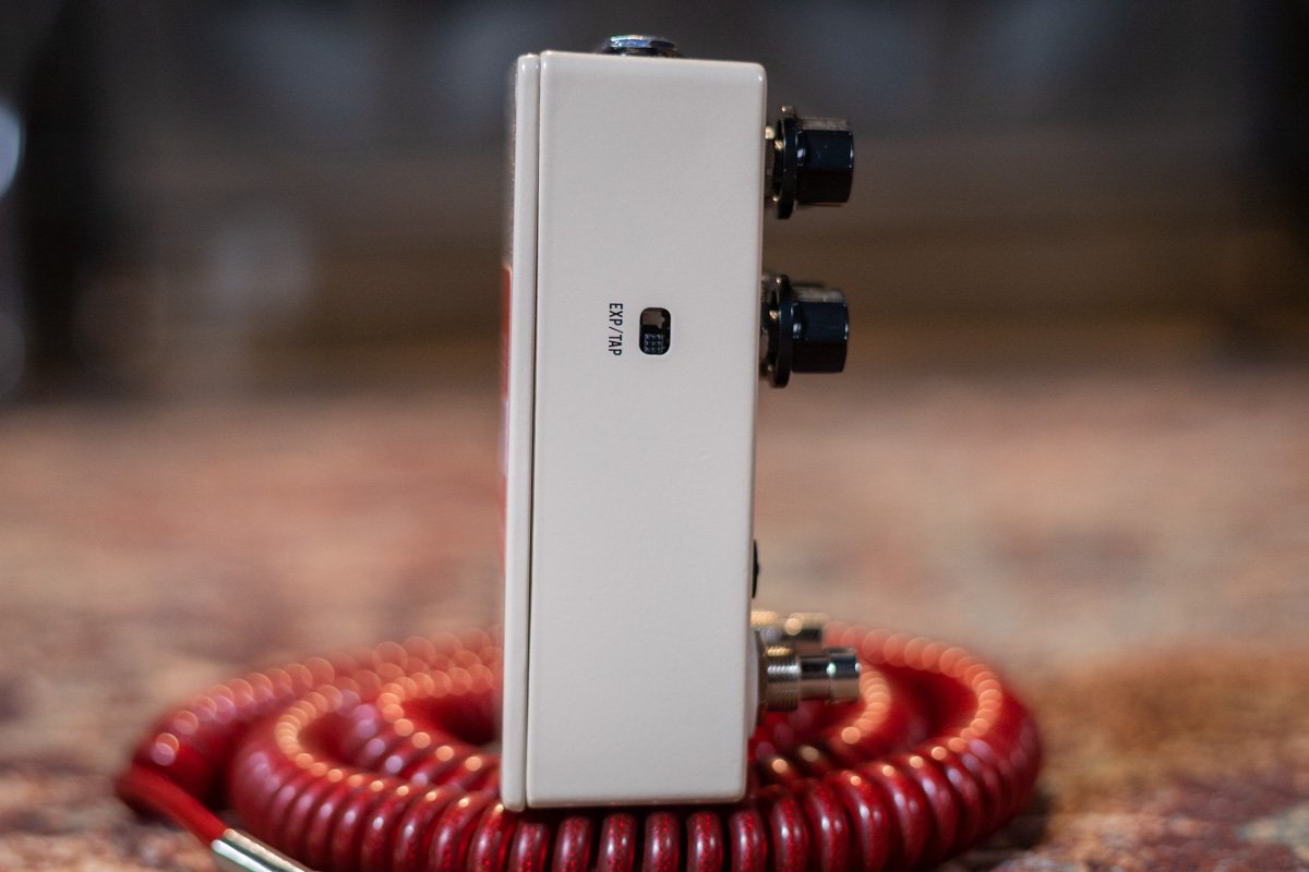 JHS Kodiak Tremolo Guitar Effects Pedal w/Tap Pedal