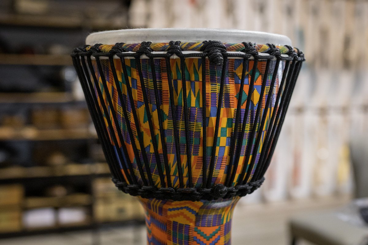 Meinl 10" Rope Tuned Travel Series Djembe - Kenyan Quilt