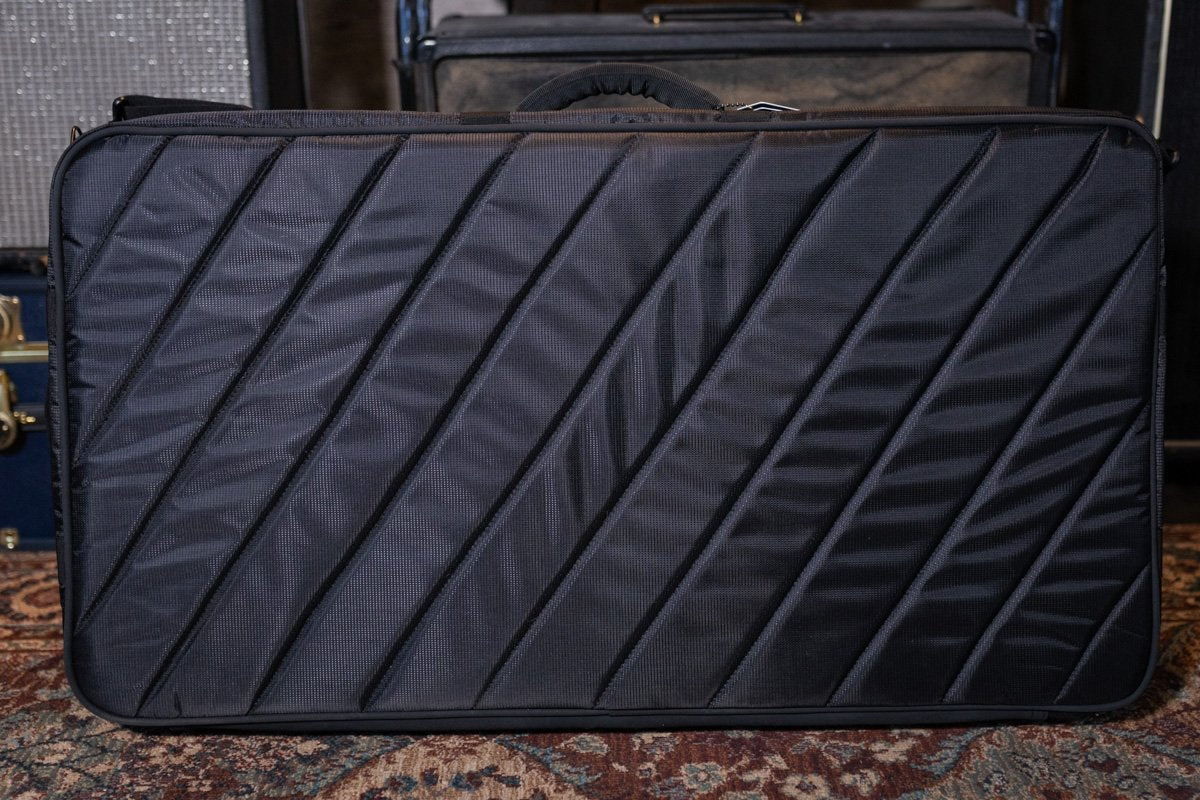 MONO Pedalboard Large Black + Pro Accessory Case 2.0 - Black
