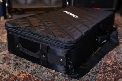 MONO Pedalboard Large Black + Pro Accessory Case 2.0 - Black