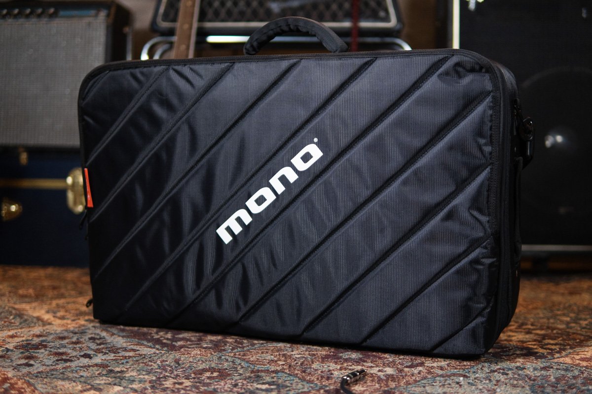 mono medium エフェクターボード&ケース MONO Pedalboard Medium Black + Tour Accessory Case 2.0 Black