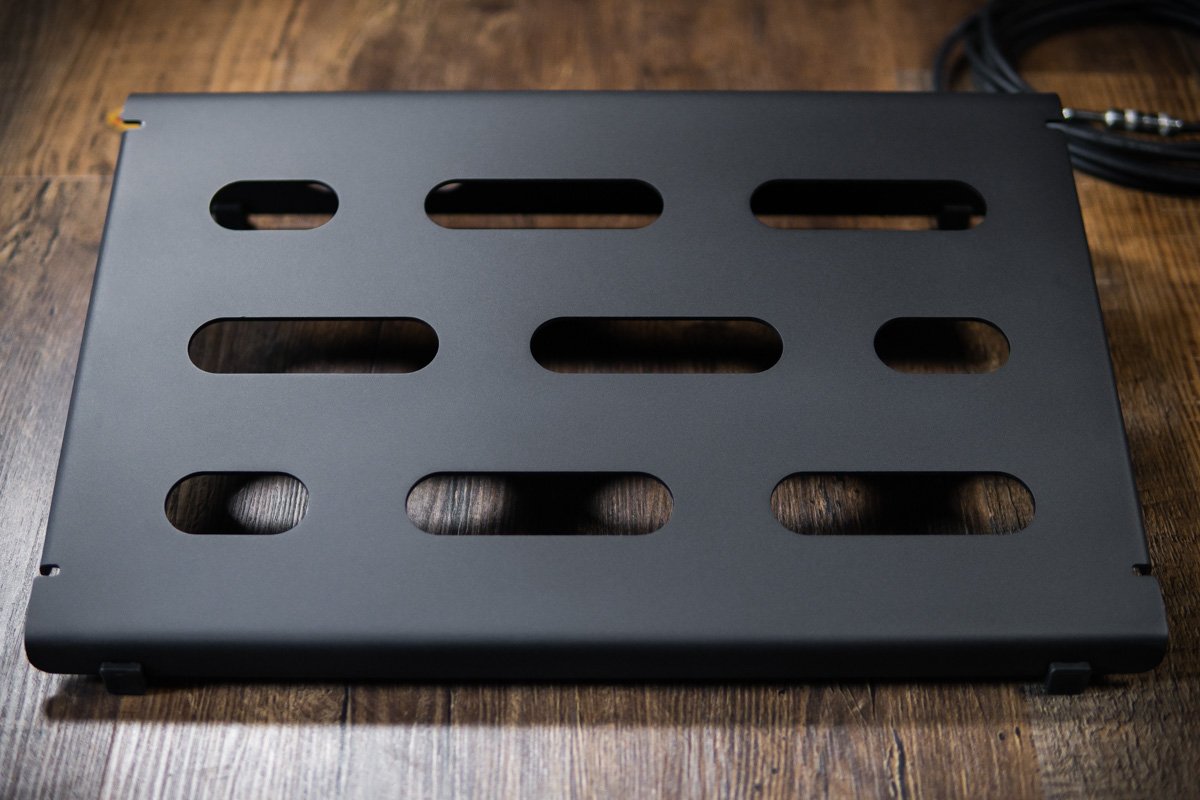 mono pedalboard small black haggertys 2