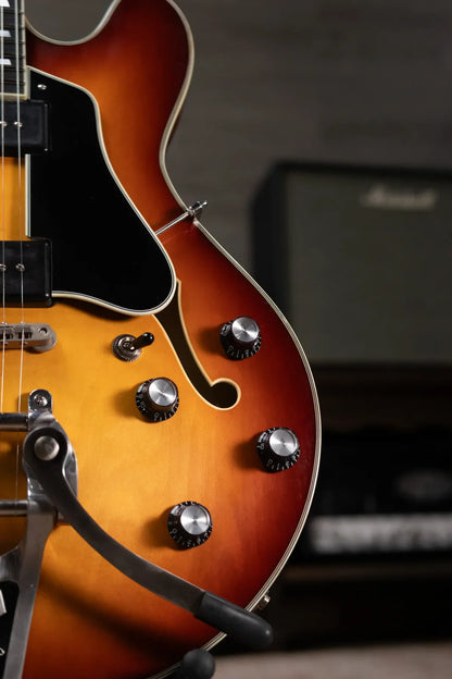 Eastman T64/V-GB Antique Goldburst with Bigsby and Hardshell Case