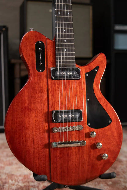 Eastman Juliet-P90-VR Vintage Red with Soft Case