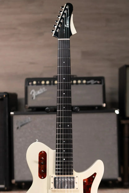 Eastman Juliet - Pomona Blonde with Soft Case