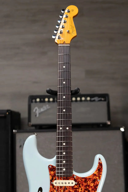 Fender American Professional II Stratocaster Thinline - Transparent Daphne Blue with Hardshell Case