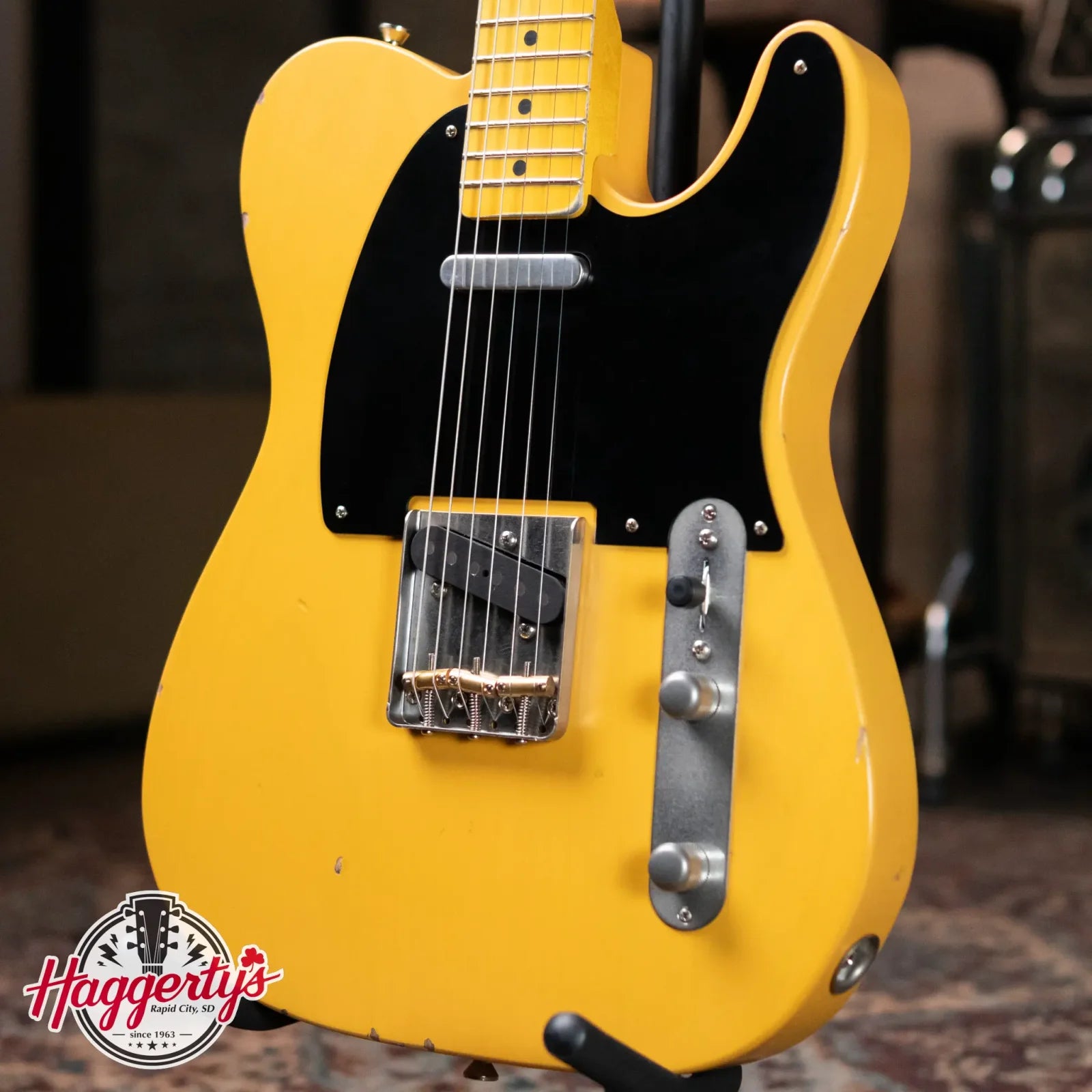 Nash T-52 Electric Guitar - Butterscotch with Hardshell Case