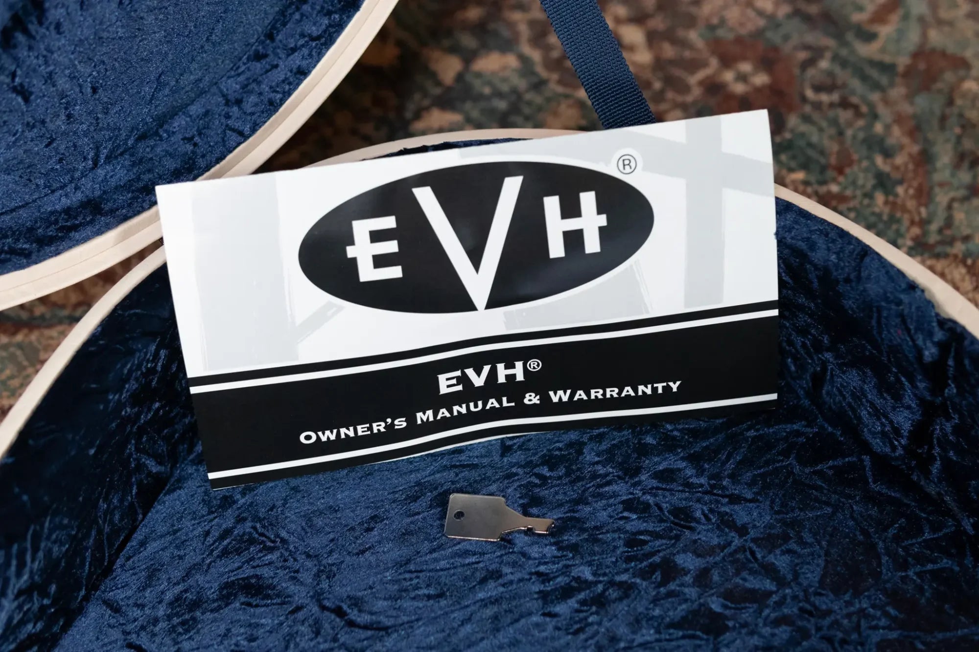 EVH SA-126 Special - Matte Army Drab with Hardshell Case