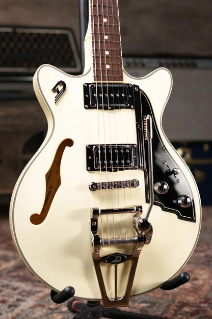 Duesenberg Starplayer TV Fullerton - White with Hardshell Case