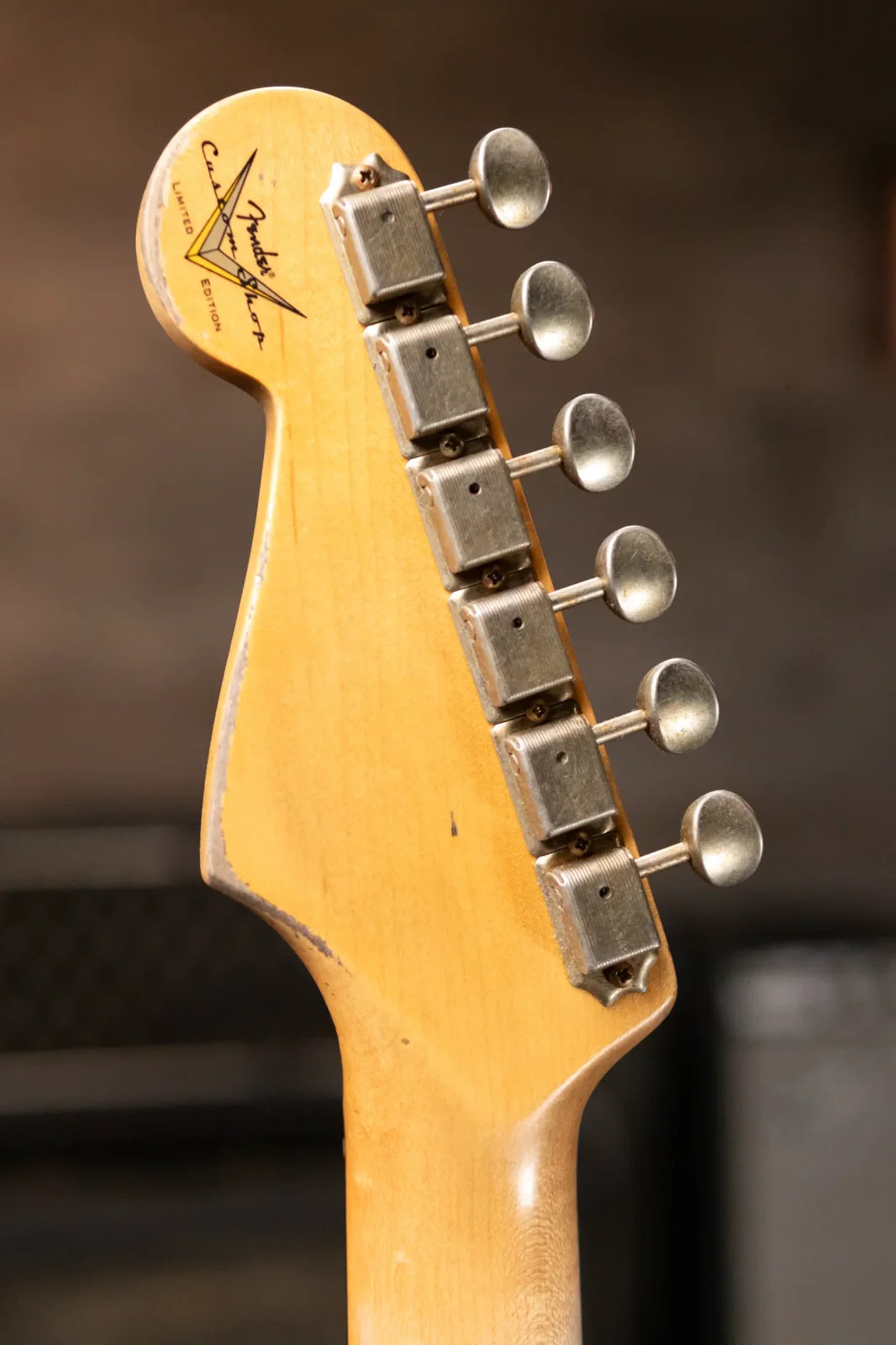 Fender Custom Shop Limited Edition 1964 L-Series Stratocaster Heavy Relic - 3-Color Sunburst with Hardshell Case