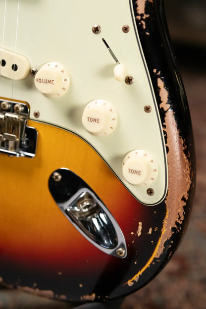Fender Custom Shop Limited Edition 1964 L-Series Stratocaster Heavy Relic - 3-Color Sunburst with Hardshell Case