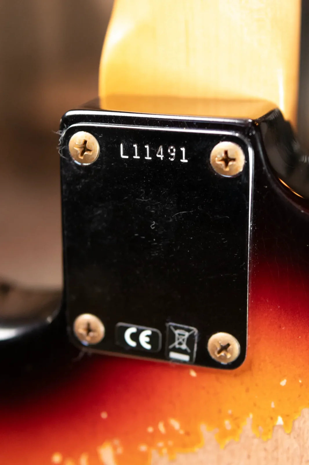 Fender Custom Shop Limited Edition 1964 L-Series Stratocaster Heavy Relic - 3-Color Sunburst with Hardshell Case