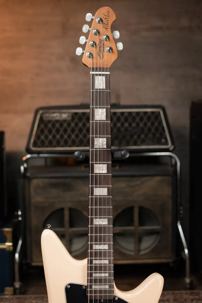 Sterling by Music Man Albert Lee P90 AL40P - Vintage Cream