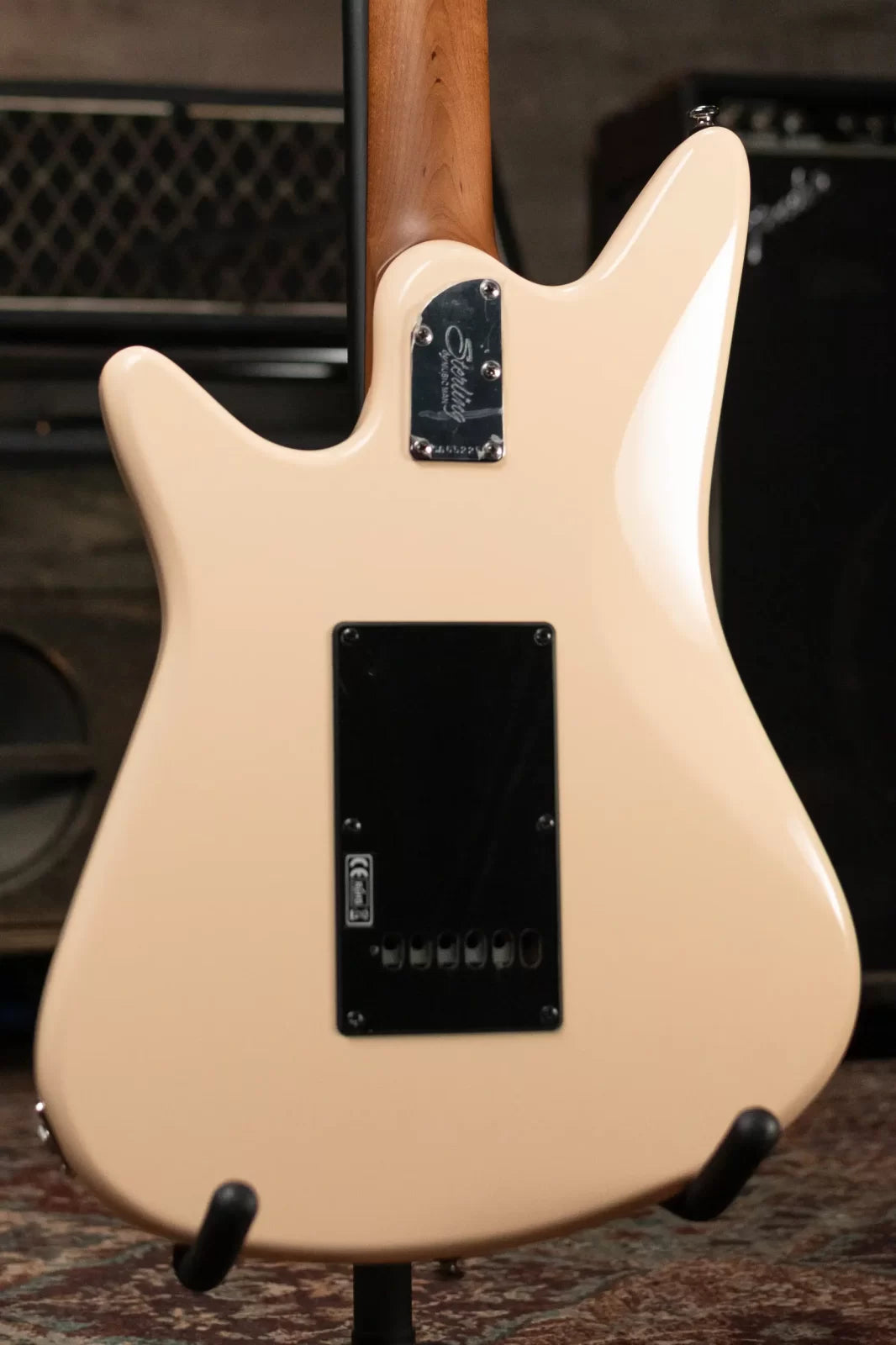Sterling by Music Man Albert Lee P90 AL40P - Vintage Cream