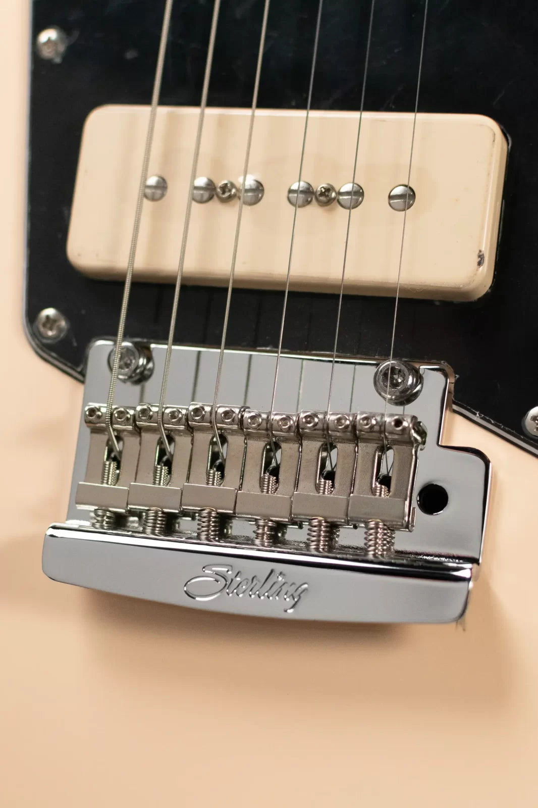 Sterling by Music Man Albert Lee P90 AL40P - Vintage Cream