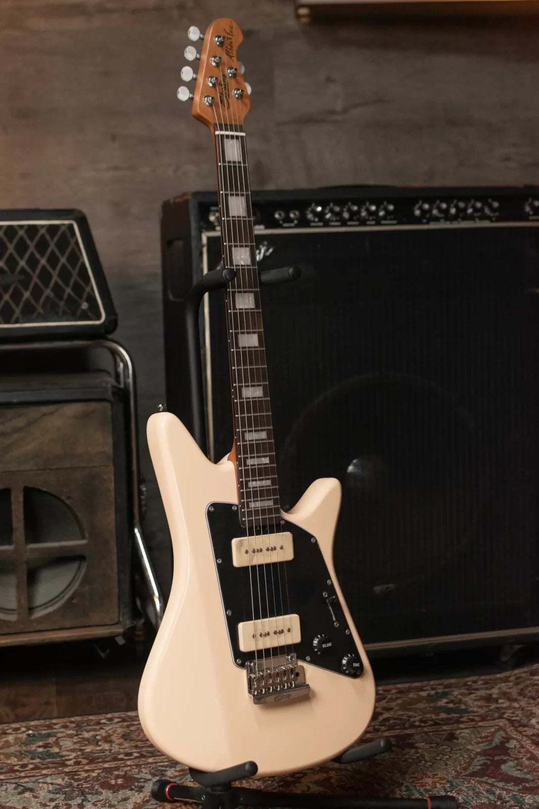 Sterling by Music Man Albert Lee P90 AL40P - Vintage Cream