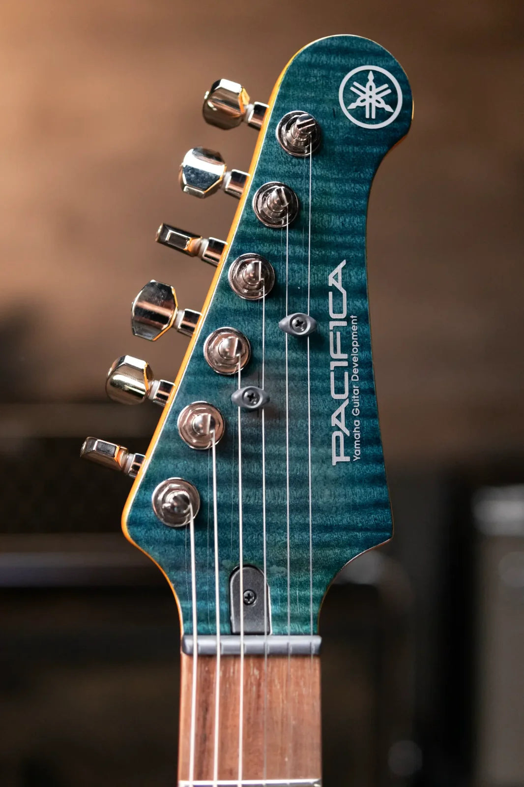 Yamaha Pacifica 612 Electric Guitar Limited Edition - Indigo Blue - Floor Model