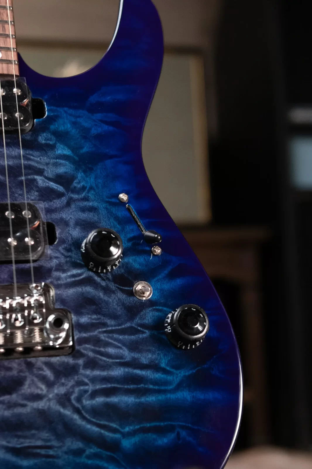 Ibanez AZ427P2QMTUB 7-String Electric Guitar - Twilight Blue Burst