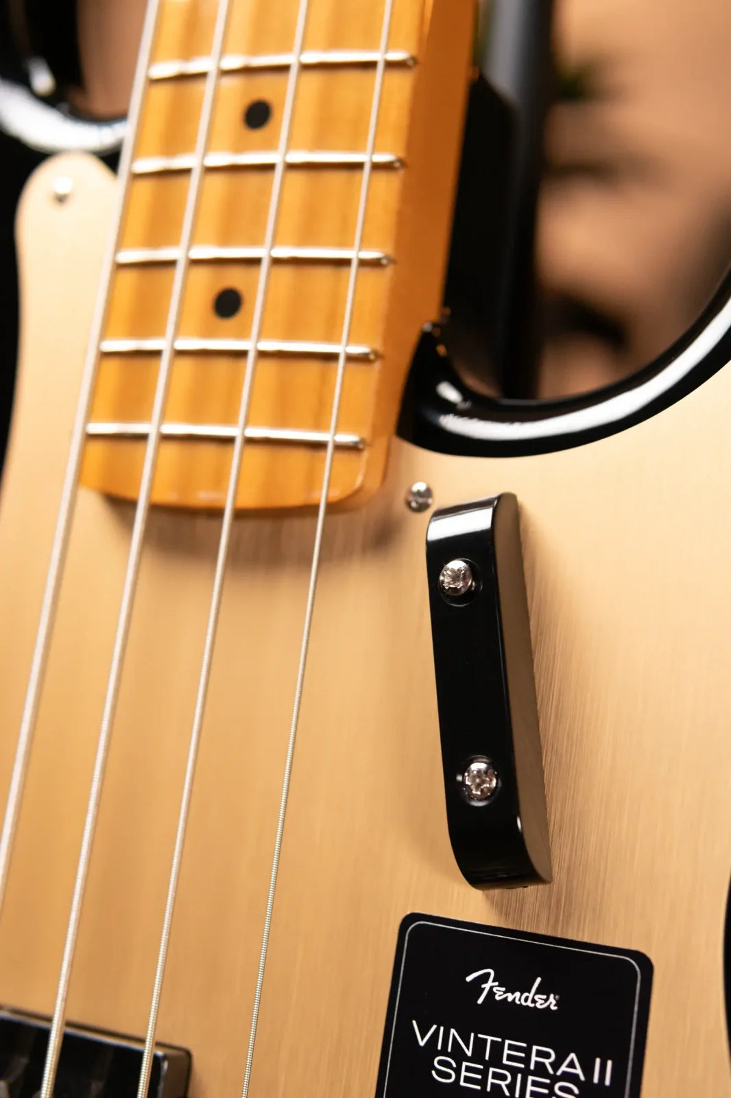 Fender Vintera II '50s Precision Bass, Maple Fingerboard - Black with Deluxe Gig Bag