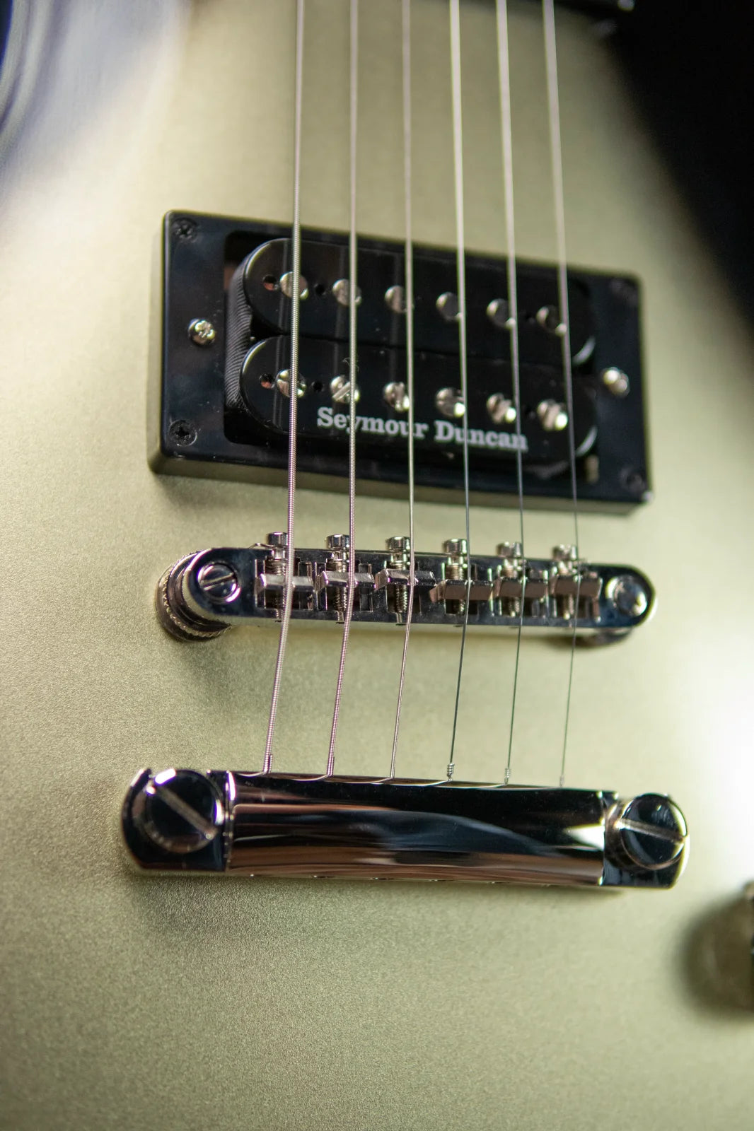 Epiphone Adam Jones 1979 Les Paul Custom - Antique Silverburst with Hardshell Case