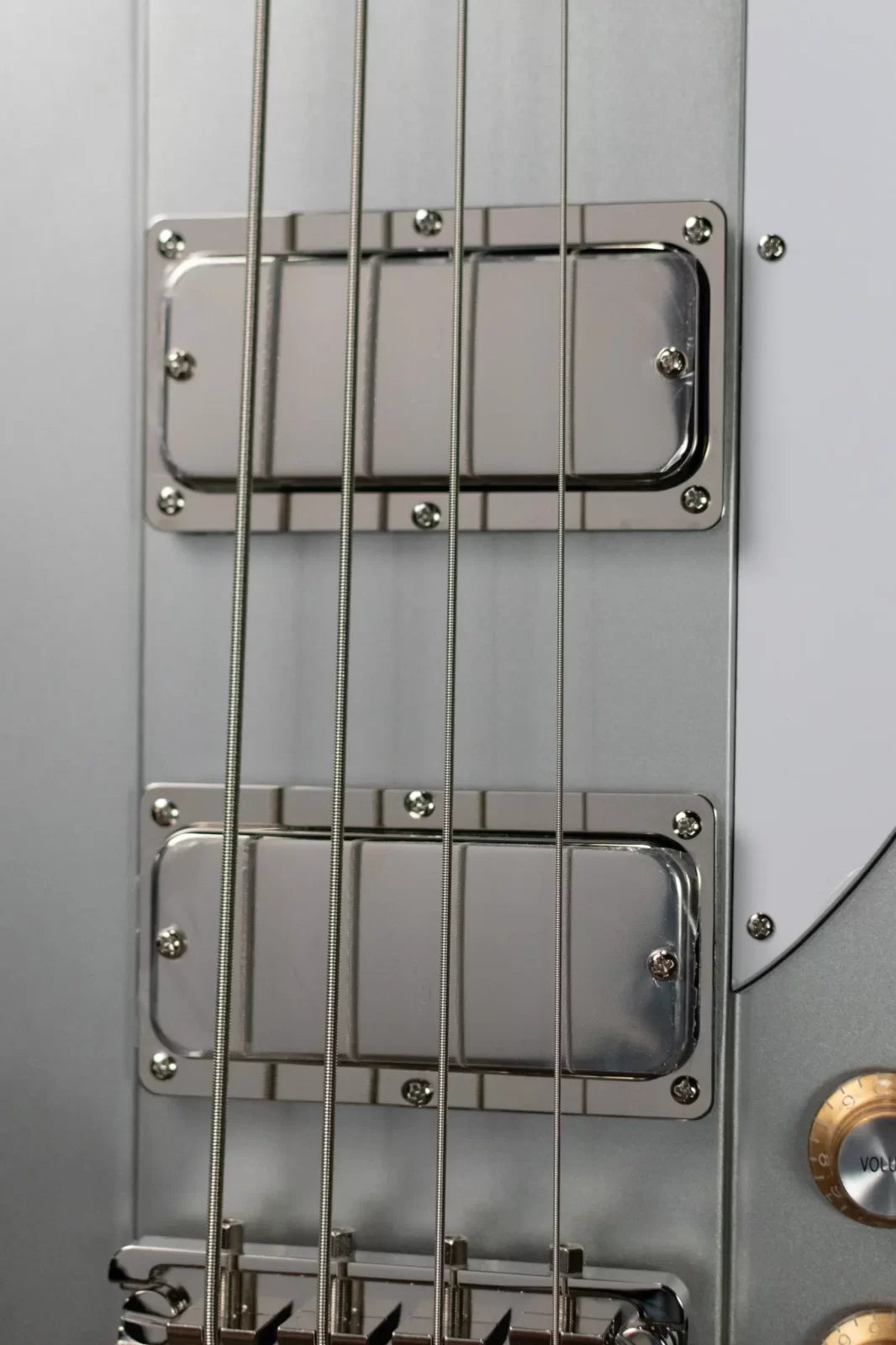 Epiphone Thunderbird '64 Electric Bass Guitar - Silver Mist with Premium Gig Bag