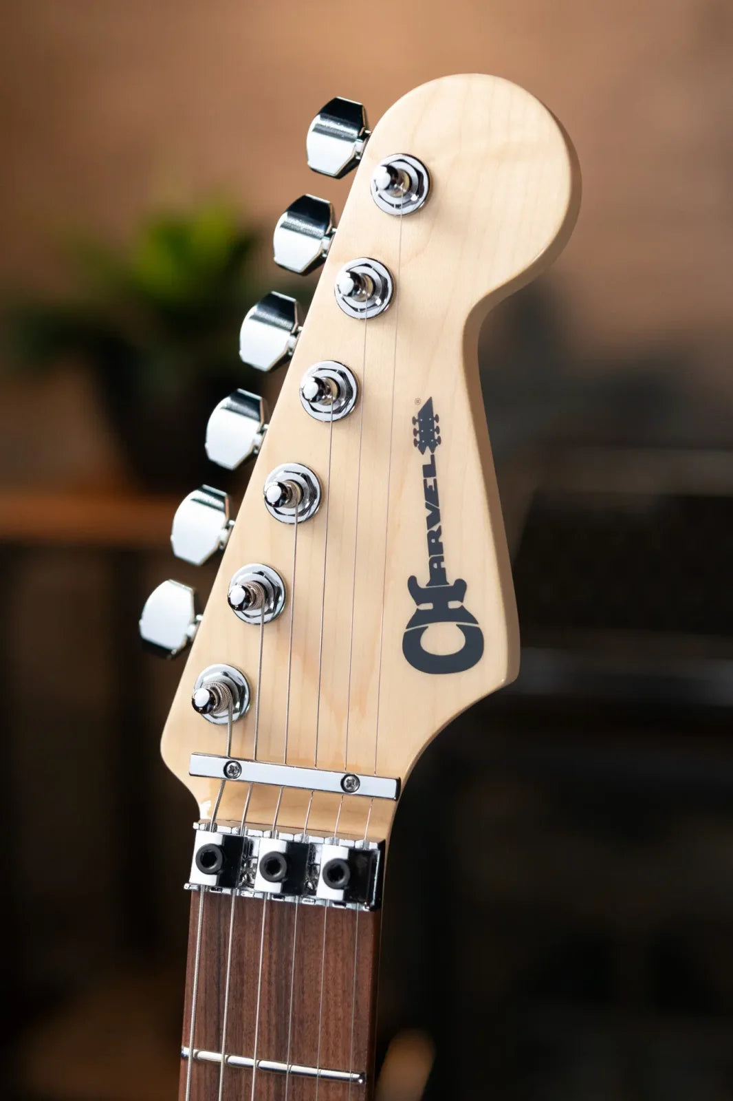 Charvel MJ San Dimas Style 1 HSH FR PF QM - Midnight Glow with Hardshell Gig Bag