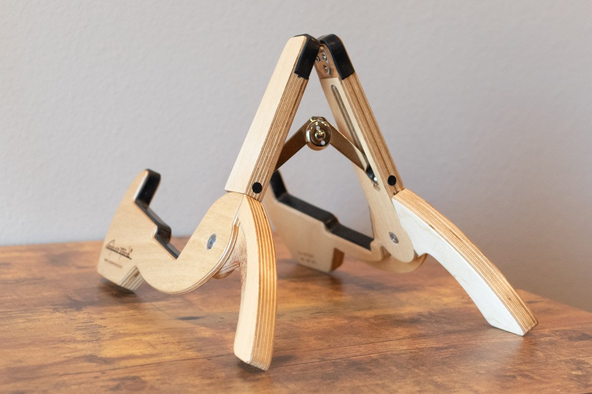 Cooperstand Pro-GB Birch Guitar Stand