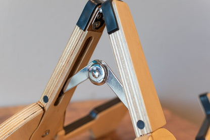 Cooperstand Pro-GB Birch Guitar Stand