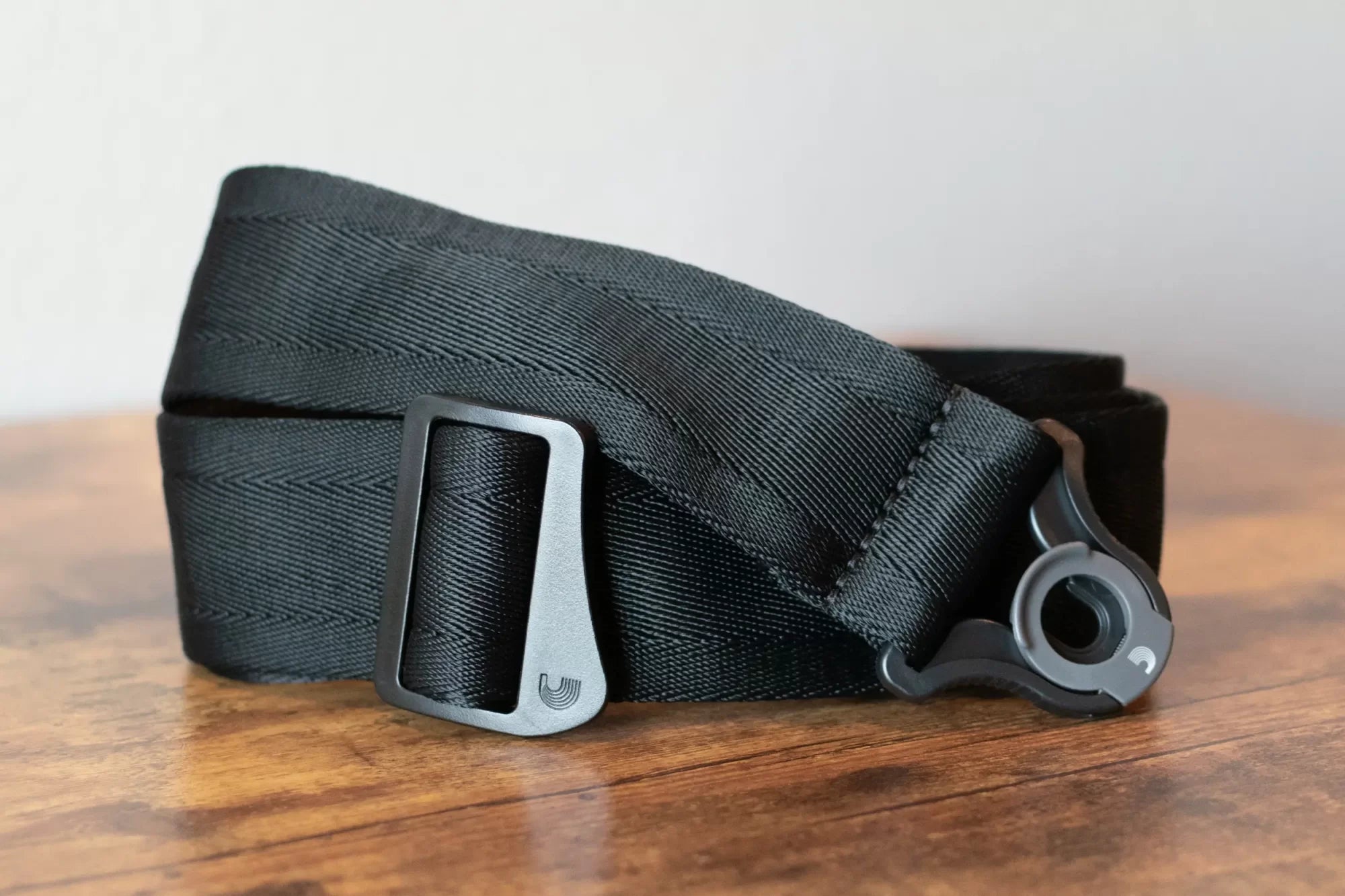 new D Addario Auto Lock Guitar Strap Black haggertys 2