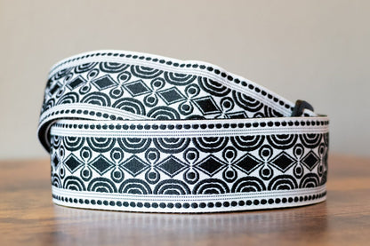 Ernie Ball Beatnik Black Jacquard Strap