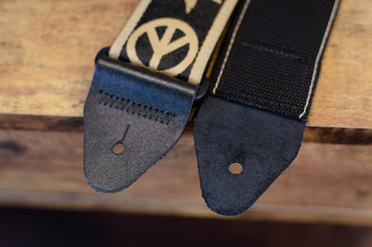 Ernie Ball P04613 Peace Love Dove Strap