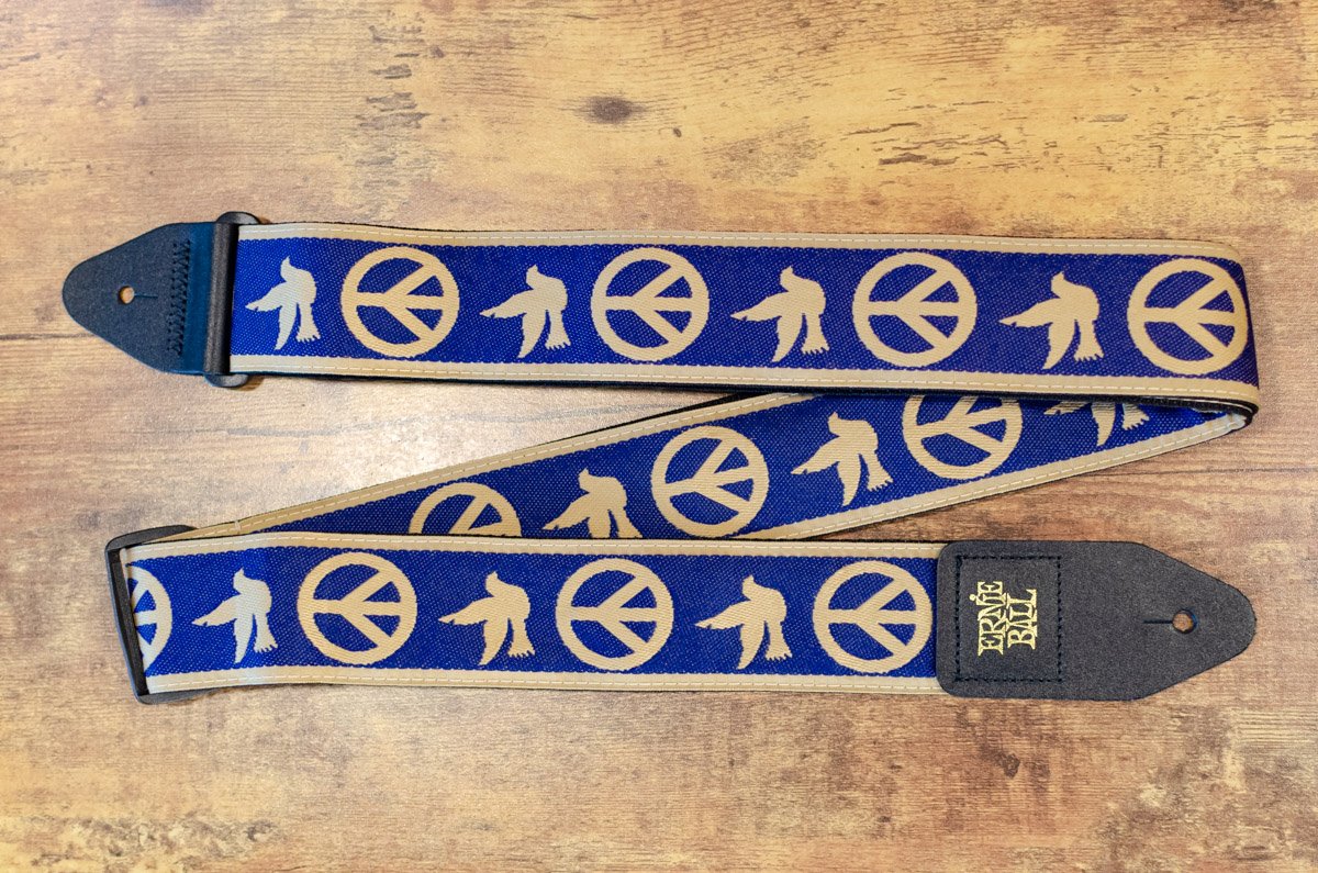Ernie Ball P04699 Navy Blue and Beige Peace Love Dove Jacquard Guitar Strap