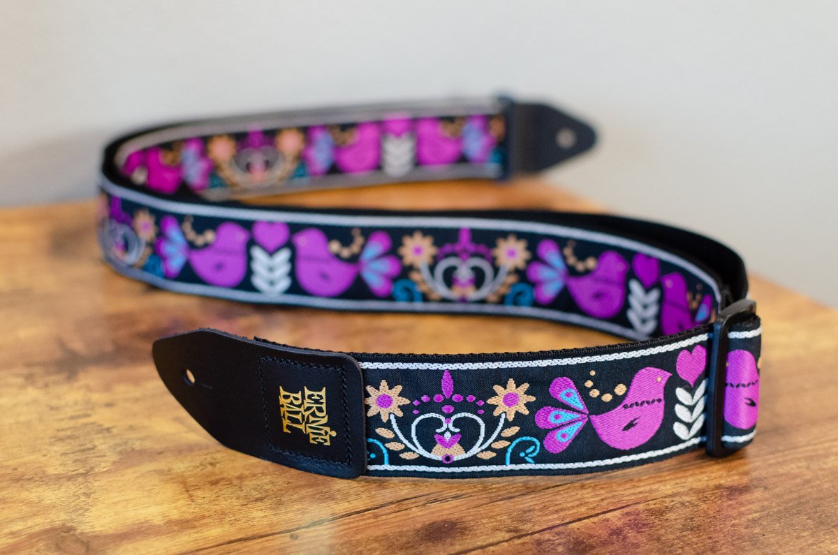 Ernie Ball P05331 Purple Bird Lupin Jacquard Guitar Strap