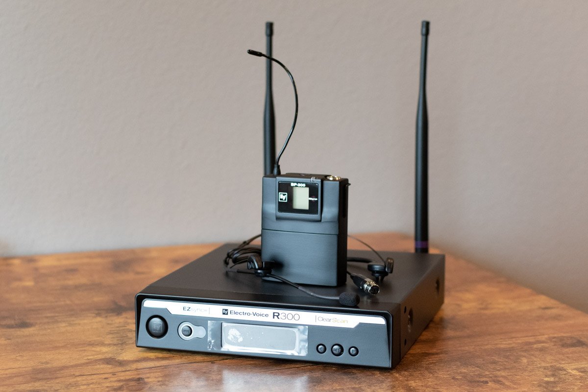 EV R300 Headworn Wireless Mic C Band