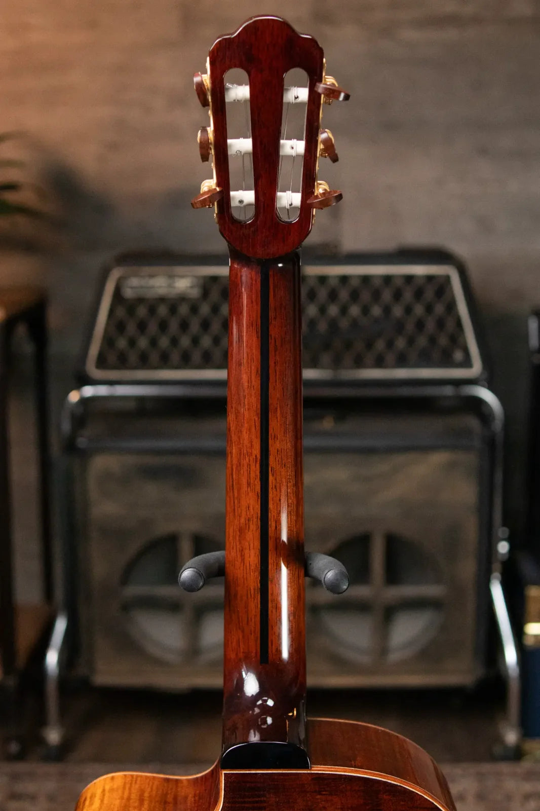 Eastman Cabaret-JB John Buscarino Classical Guitar with Hardshell Case