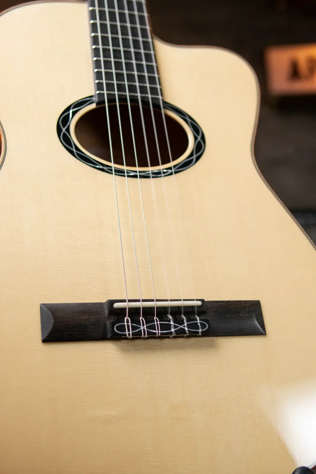 Eastman Cabaret-JB John Buscarino Classical Guitar with Hardshell Case