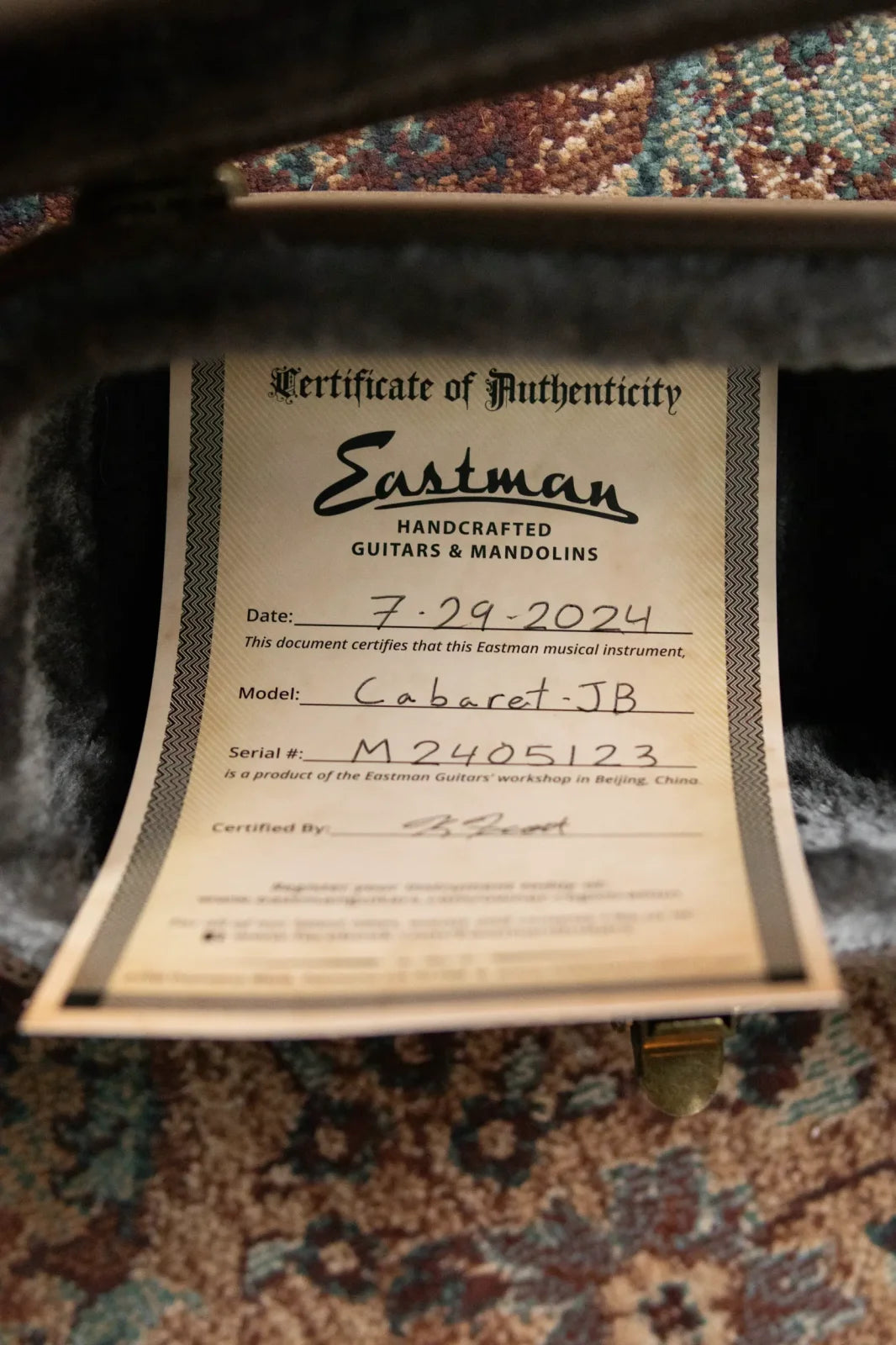 Eastman Cabaret-JB John Buscarino Classical Guitar with Hardshell Case