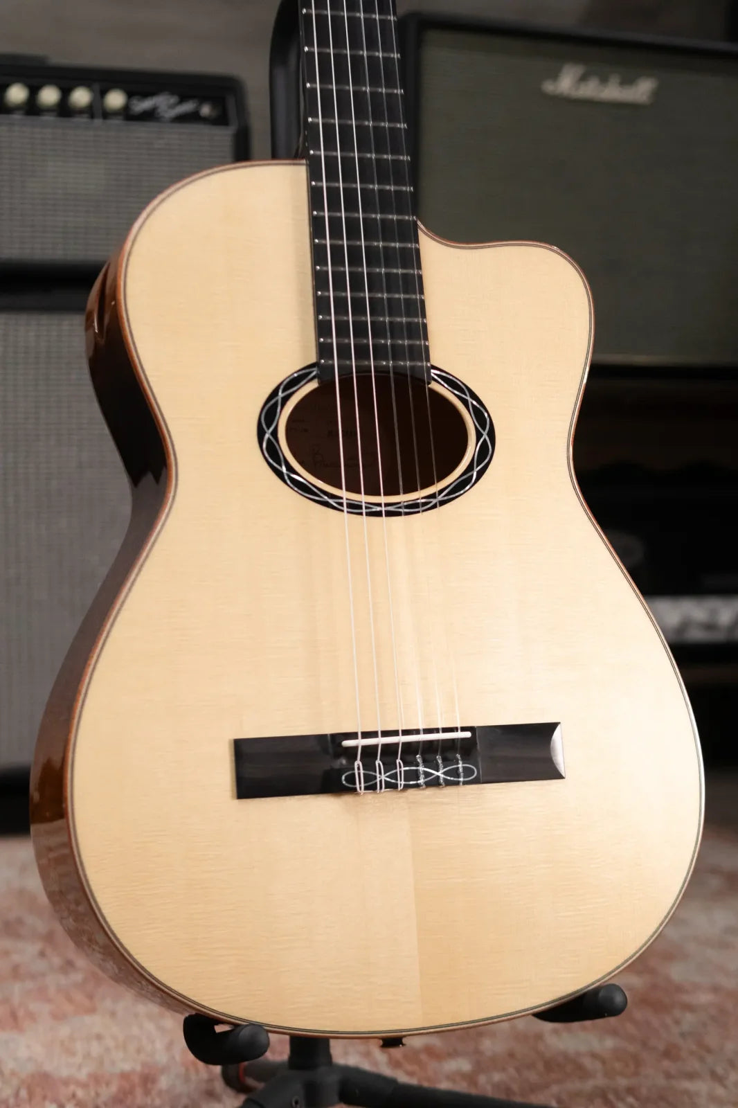 Eastman Cabaret-JB John Buscarino Classical Guitar with Hardshell Case