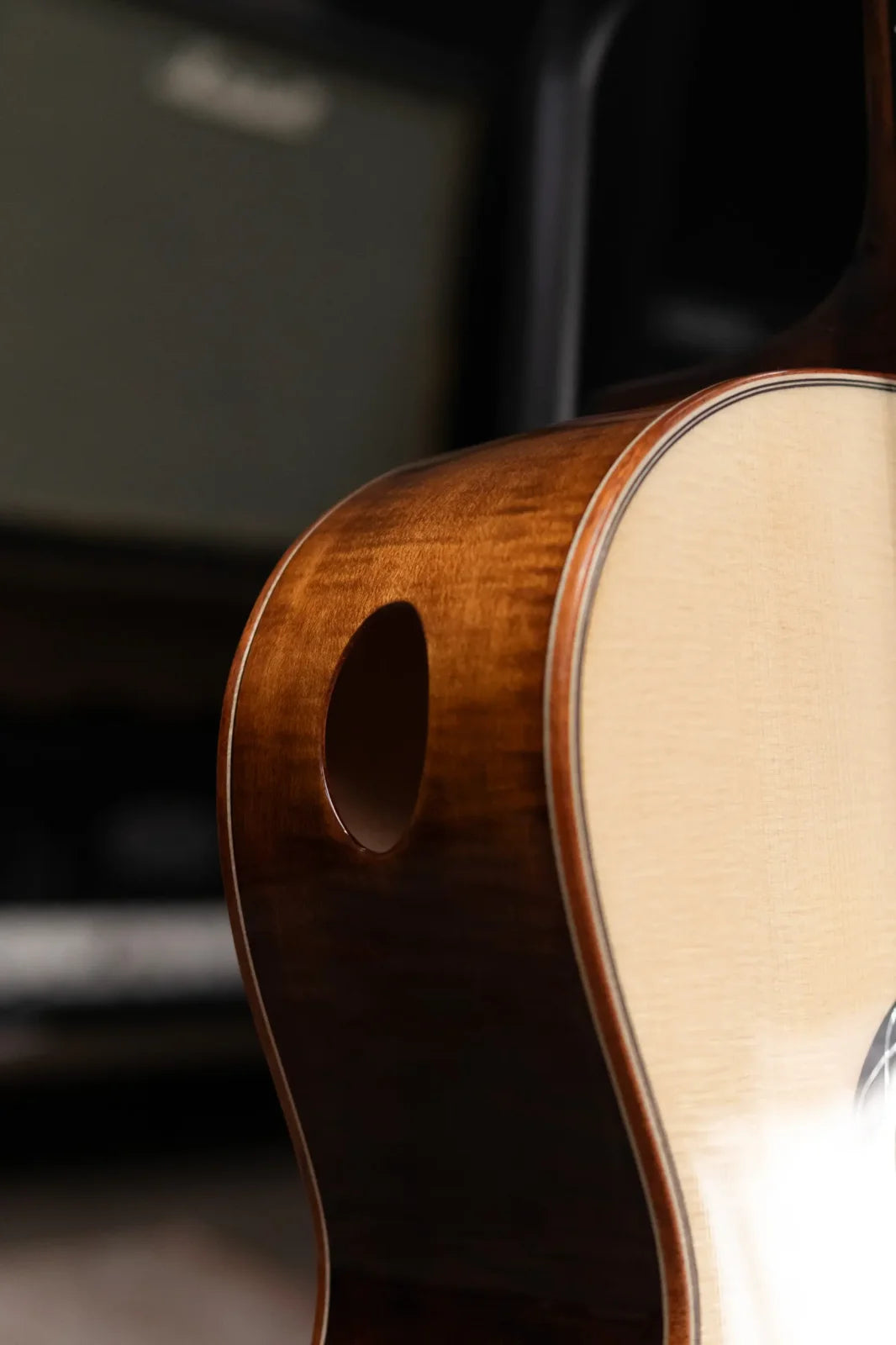 Eastman Cabaret-JB John Buscarino Classical Guitar with Hardshell Case