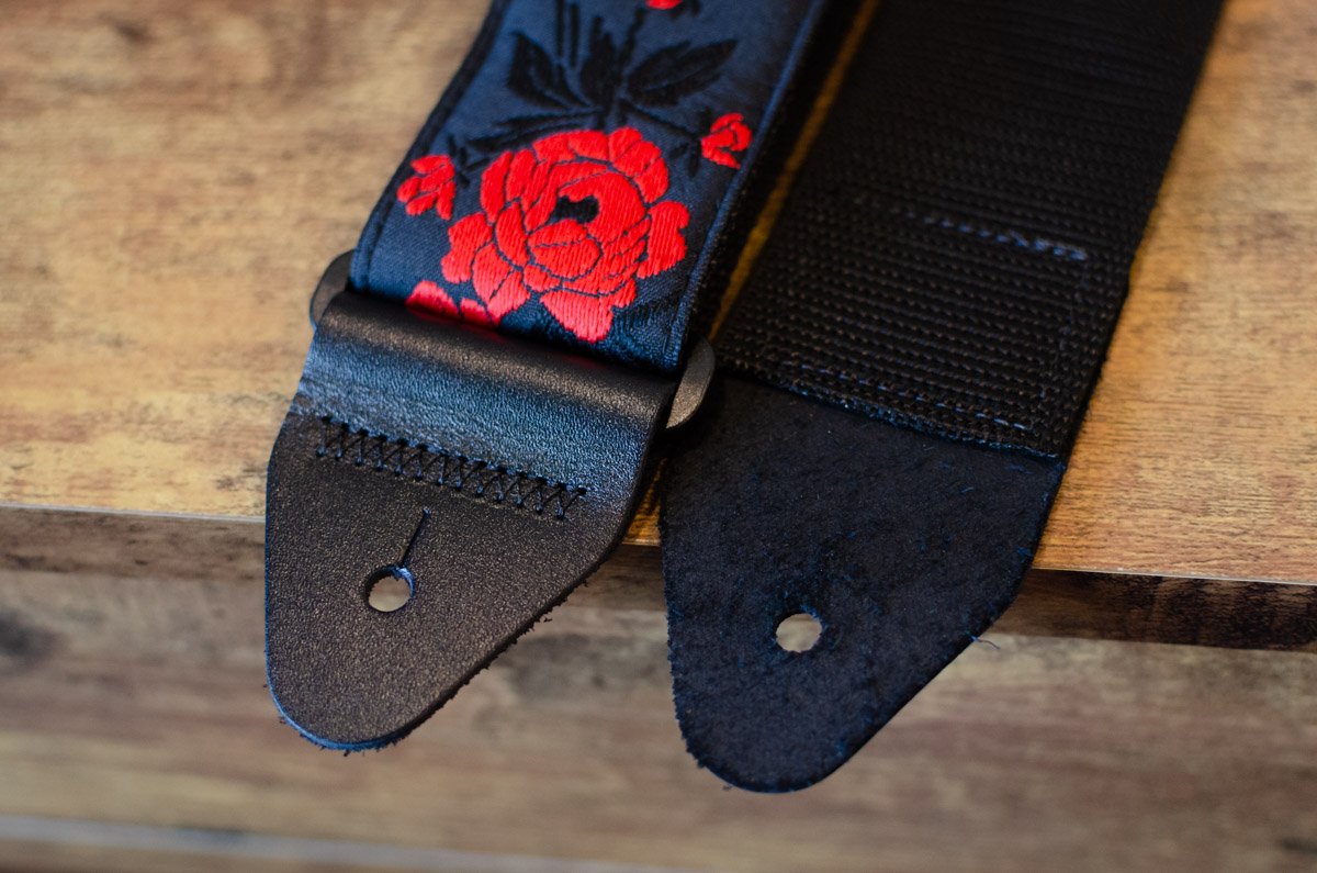 new Ernie Ball P05335 Tango Rose Jacquard Strap haggertys 6